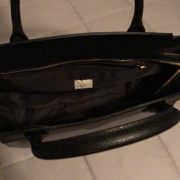 A New Day handbag - Picture 4 of 4